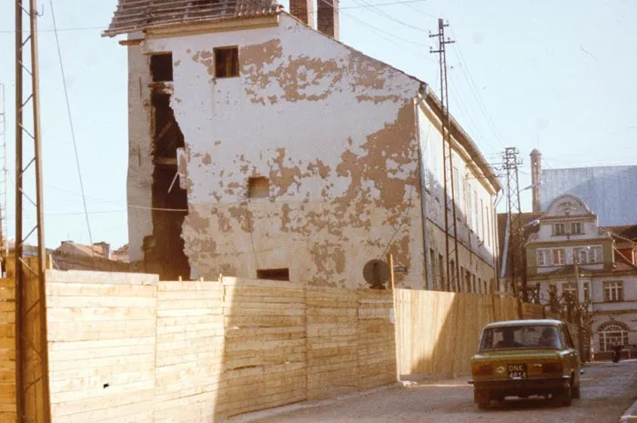 remont budynku ul. Świerczewskiego 1 (obecnie Rynek) - rok 1984-85